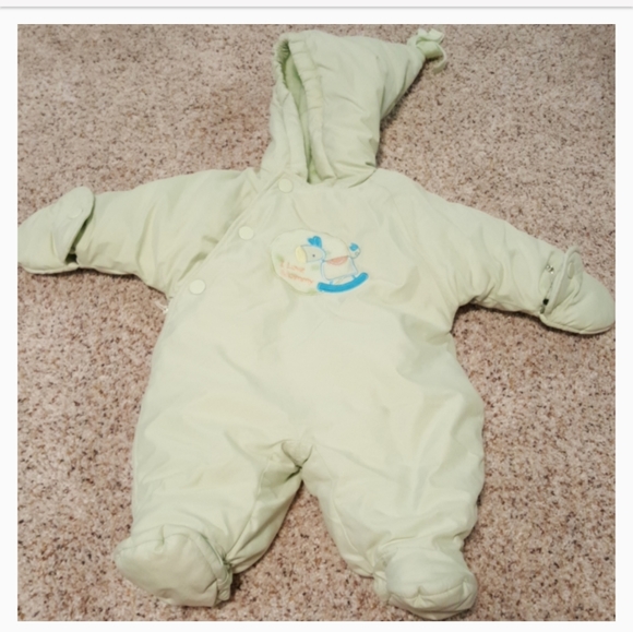 6 month snow suit Unisex Almost new - Picture 2 of 8